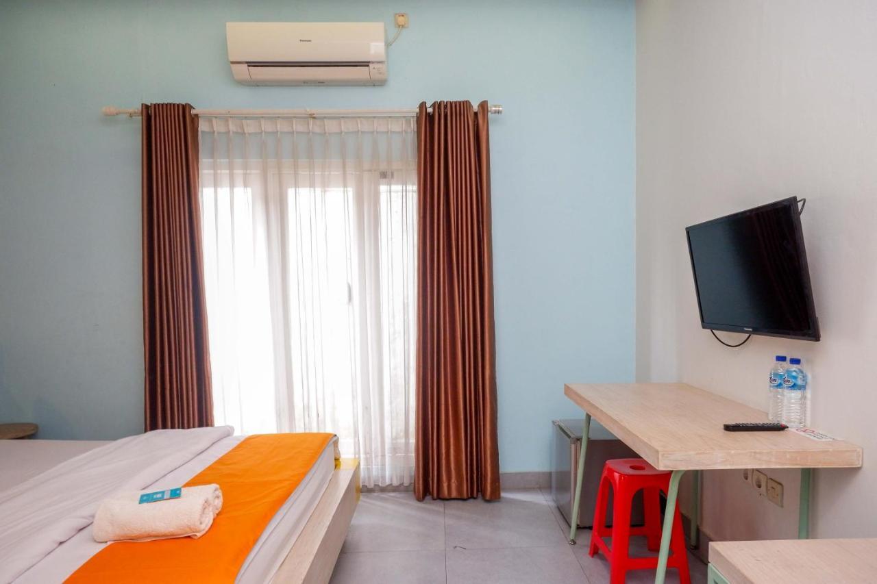 Sans Hotel Absari Yogyakarta Jarakan ภายนอก รูปภาพ